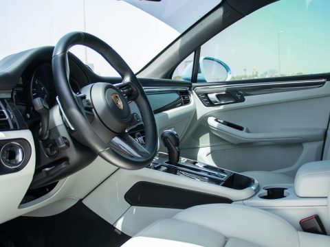 Porsche Macan 2023 SUV for Rent – Premium Sport SUV | 7cars Rental