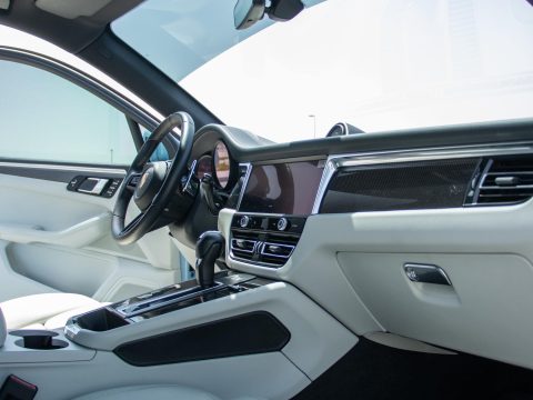 Porsche Macan 2023 SUV for Rent – Premium Sport SUV | 7cars Rental