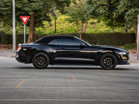 Ford Mustang 2022 Convertible for Rent – 2.3L Turbo Car | 7cars Rental